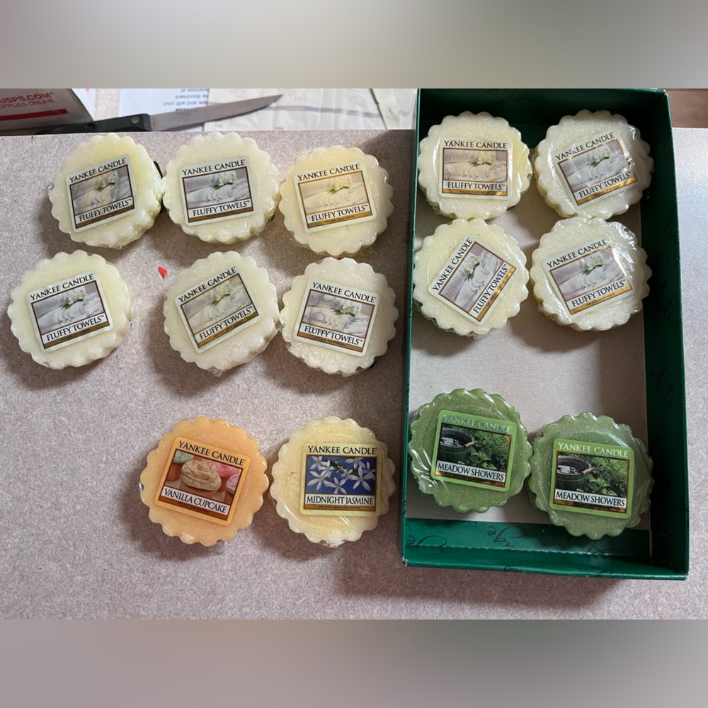 Lot of 14 Different Vintage YANKEE CANDLE Wax Melts Tarts Sealed